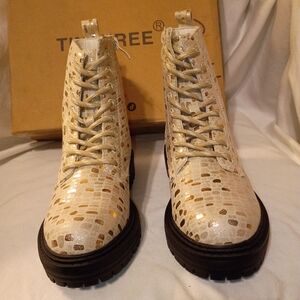 Trendy Women's Cream and Gold Combat Boots